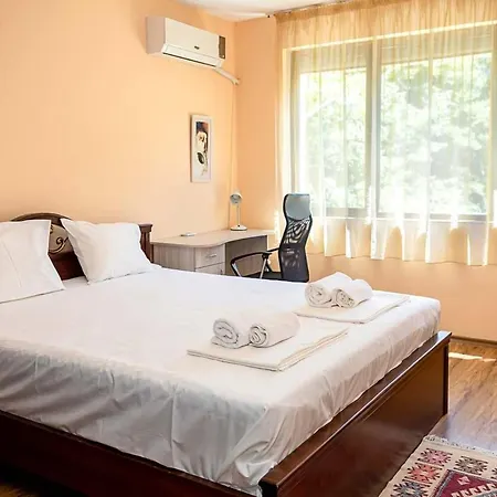 Comfortable 2br Maisonette Near Center By Flat Manаger Βάρνα
