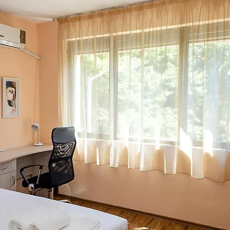 Διαμέρισμα Comfortable 2br Maisonette Near Center By Flat Manаger Βάρνα